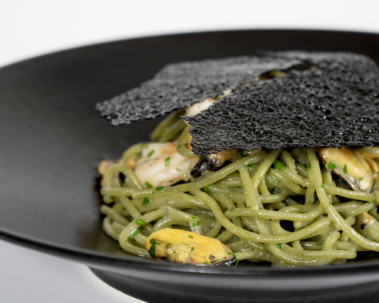 Spaghetti con cozze e vongole | Mehta Ristorante Martina Franca